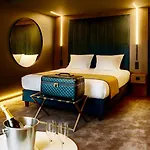 Life Voyage & - Strasbourg's Center Luxury Experience Apartment *